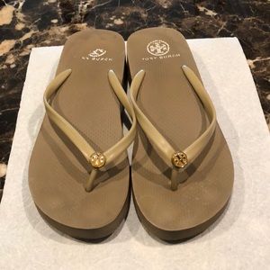 Tory Burch wedge flip flop